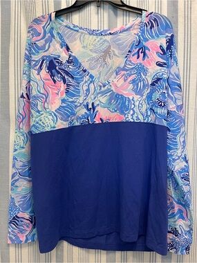 Lilly Pulitzer Blue and Pink V-Neck Finn Top  (NWOT)